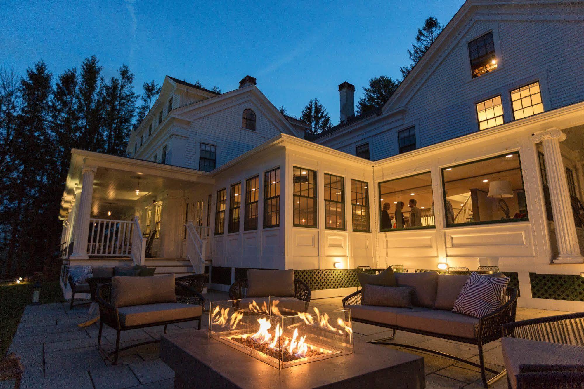Whitehall Hotel 3*
