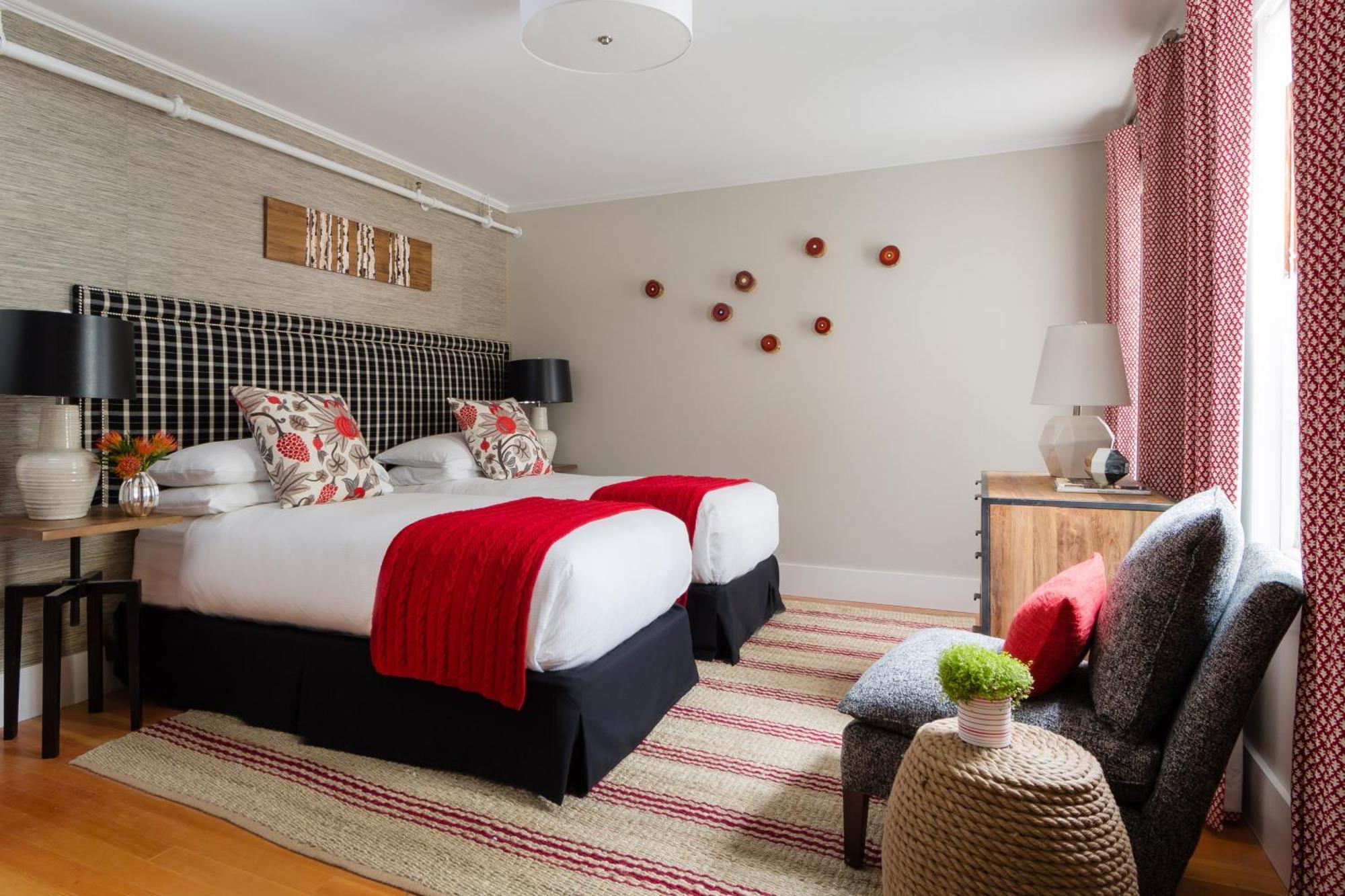 Hotel Whitehall 3*