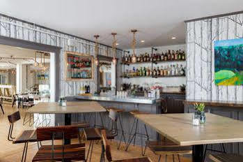 Whitehall Hotel