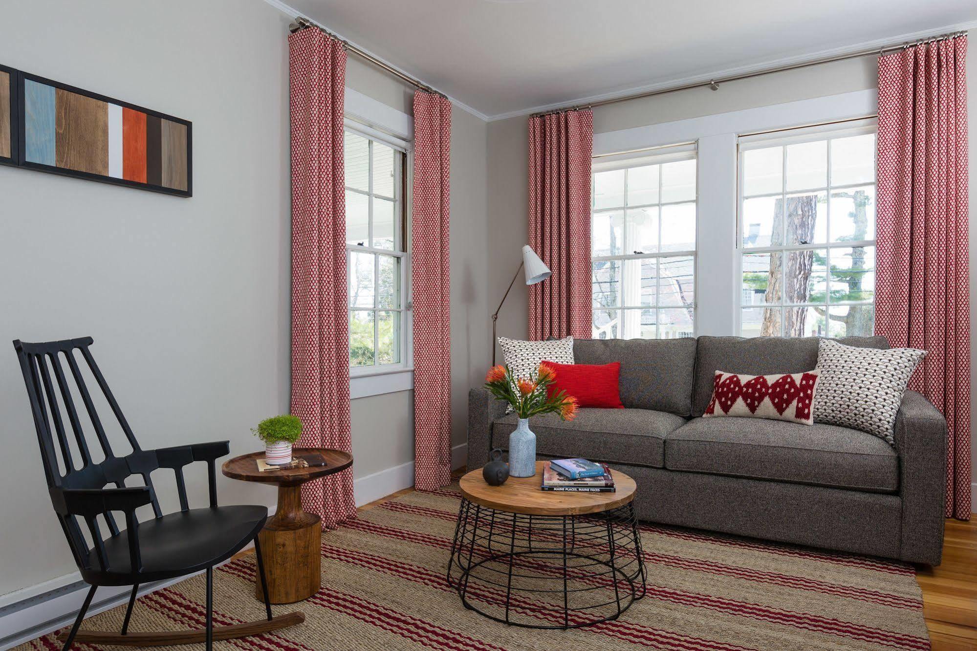 Hotel Whitehall 3*