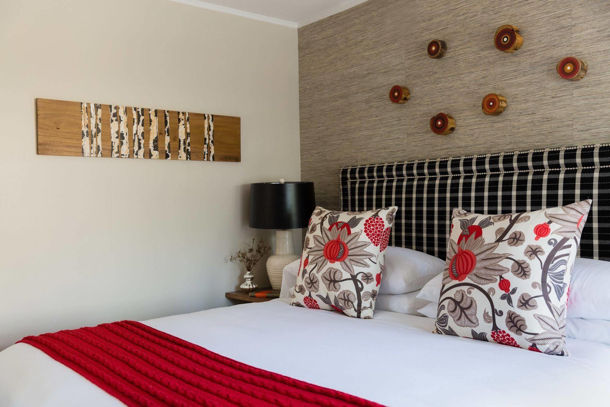 Whitehall Hotel Camden